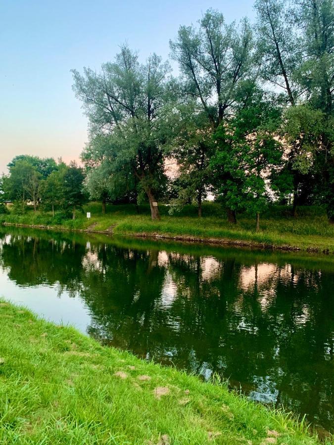Schoene, Grosse Ferienwohnung Direkt Am Donauradweg & Keltenstadt Heuneburg Herbertingen Exterior foto